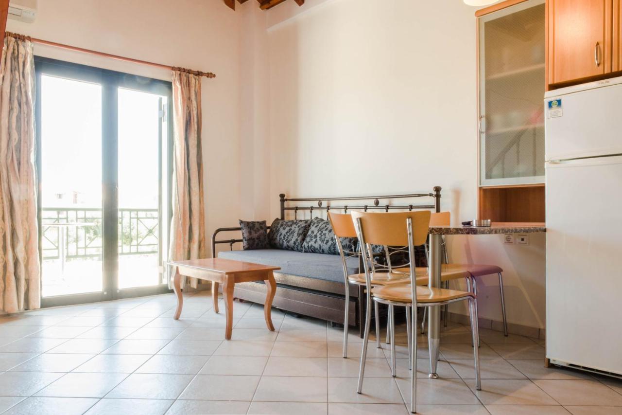 Irides Apartments Megalochori  Ngoại thất bức ảnh