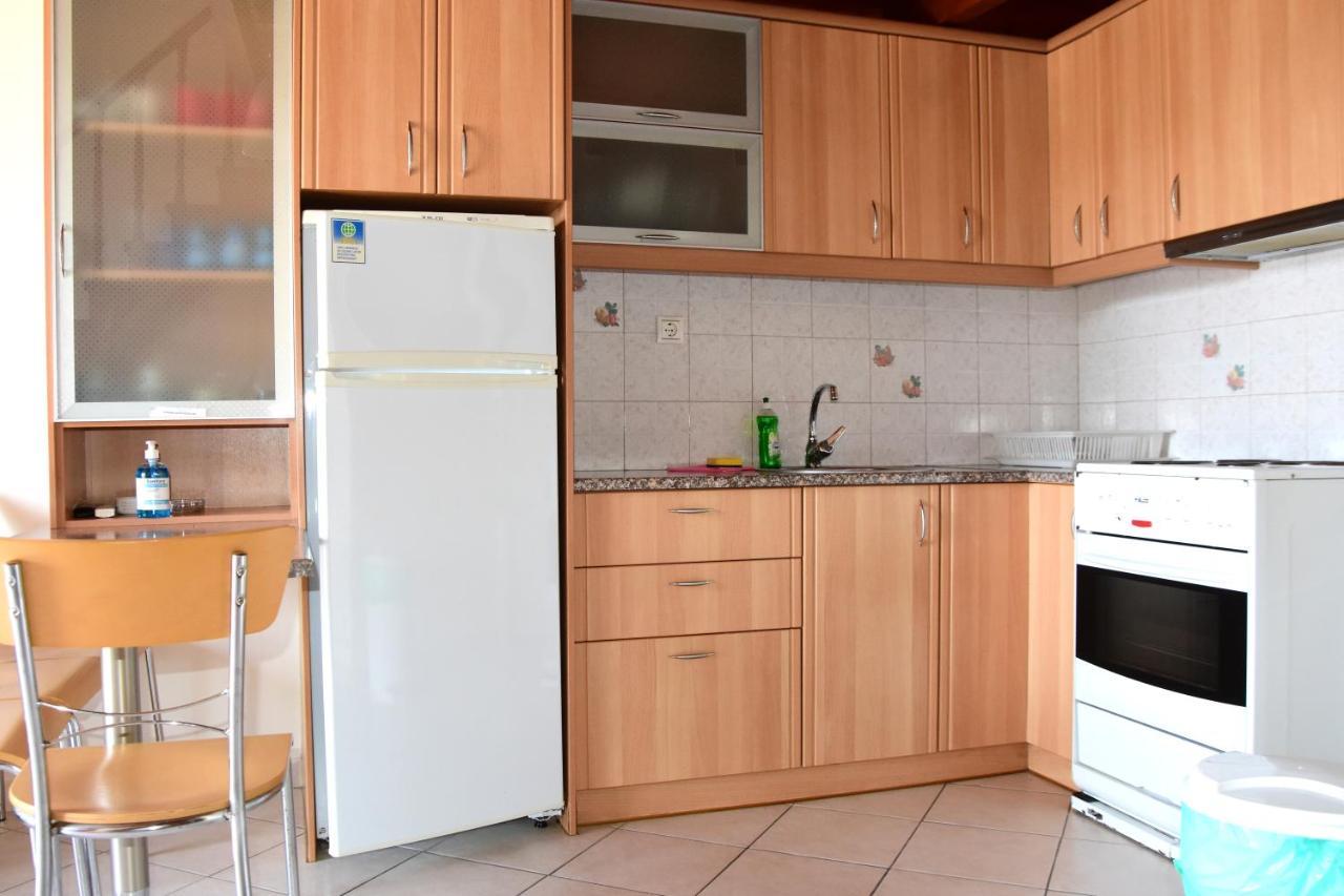 Irides Apartments Megalochori  Ngoại thất bức ảnh